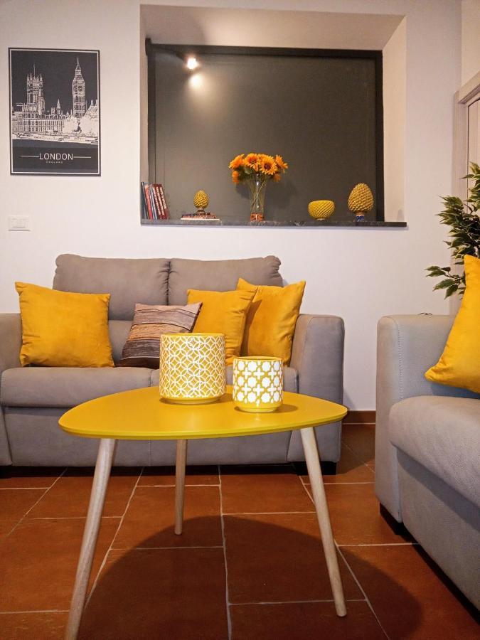Zisa Home Ai Cantieri Culturali-Facile Posteggio In Strada No Ticket Palermo Bagian luar foto